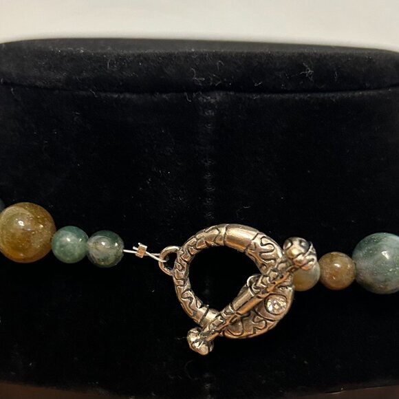 Stone Shape Blend Choker - Picture 2 of 3